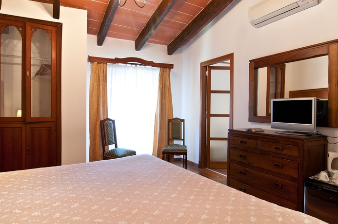 Imagen de la habitación del Hotel Rural Segles. Foto 15