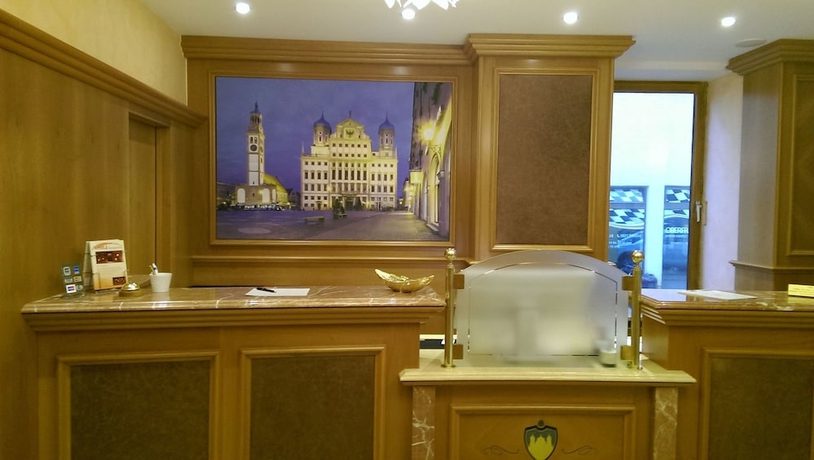 Imagen de los interiores del Hotel Rural Stadthotel Augsburg. Foto 18