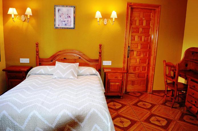 Imagen de la habitación del Hotel Rural Suiza, Bronchales . Foto 9