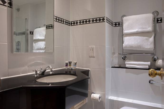 Imagen de la habitación del Hotel Rural Sunday Hotels Box Hill. Foto 13