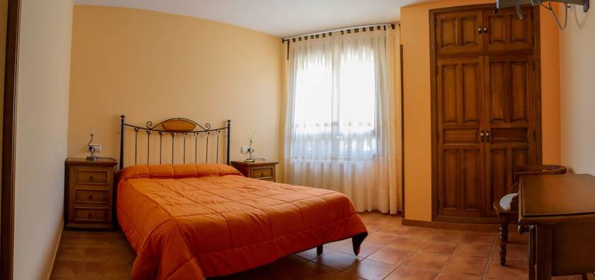 Imagen de la habitación del Hotel Rural Tirontillana. Foto 6