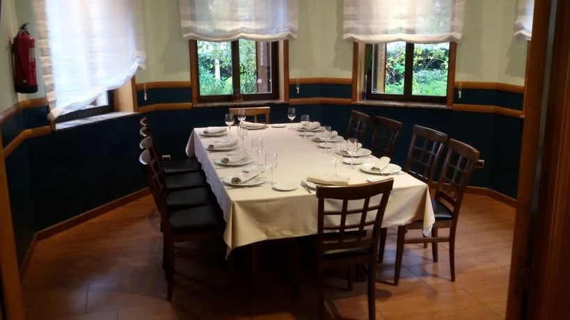 Imagen del bar/restaurante del Hotel Rural Torreblanca, Guadarrama. Foto 2