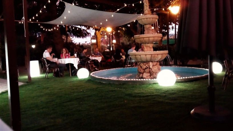 Imagen de los exteriores del Hotel Rural Torreblanca, Guadarrama. Foto 10