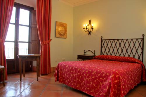 Imagen de la habitación del Hotel Rural Tugasa Castillo De Castellar. Foto 4