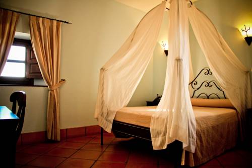 Imagen de la habitación del Hotel Rural Tugasa Castillo De Castellar. Foto 5