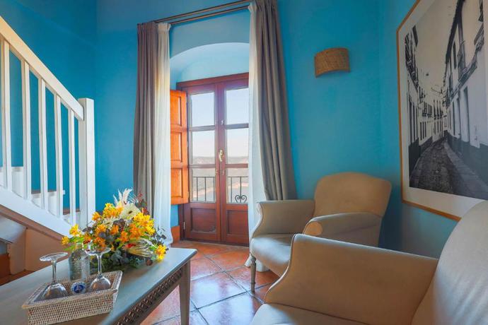 Imagen de los interiores del Hotel Rural Tugasa Castillo De Castellar. Foto 32