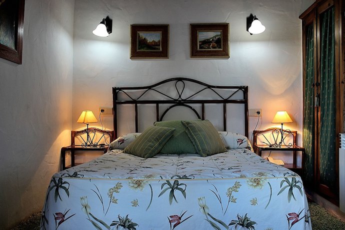 Imagen de la habitación del Hotel Rural Valleoscuru. Foto 12