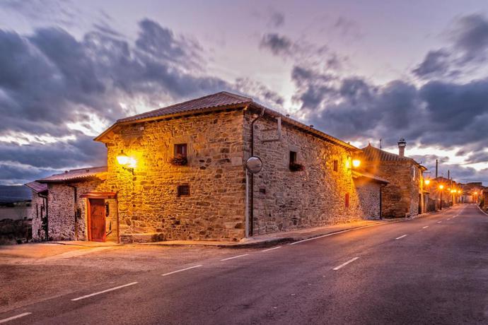 Imagen de los exteriores del Hotel Rural Via Avis. Foto 8