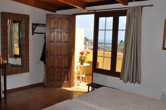 Imagen de la habitación del Hotel Rural Villa Hermigua. Foto 11