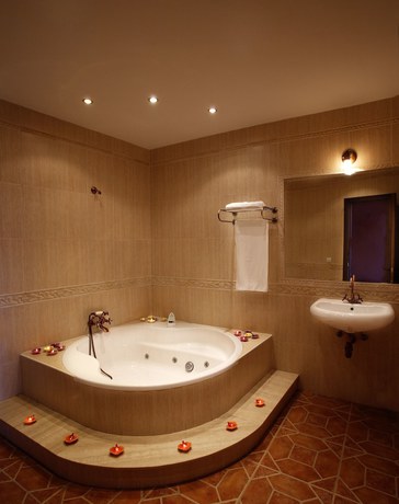 Imagen general del Hotel Rural Villa Xarahiz. Foto 13