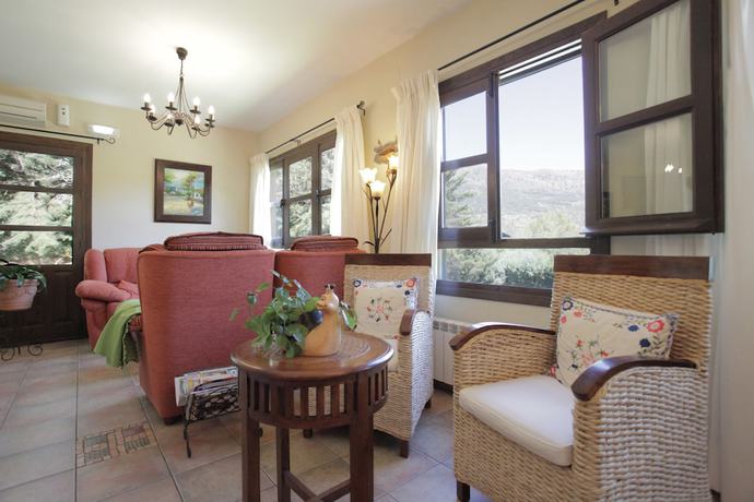 Imagen de los interiores del Hotel Rural Xerete. Foto 8