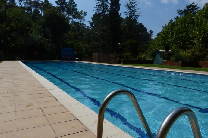 Imagen de la piscina del Hotel Rural Y Apartamentos Villa Engracia. Foto 14