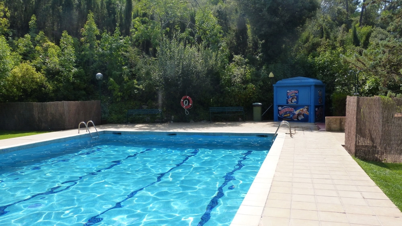 Imagen de la piscina del Hotel Rural Y Apartamentos Villa Engracia. Foto 15