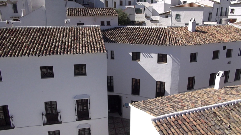 Imagen de los exteriores del Hotel Rural Zuhayra. Foto 6