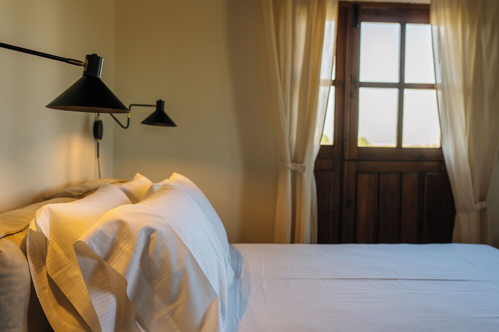 Imagen de la habitación del Hotel Rural abba Las Viñas Tiedra. Foto 9