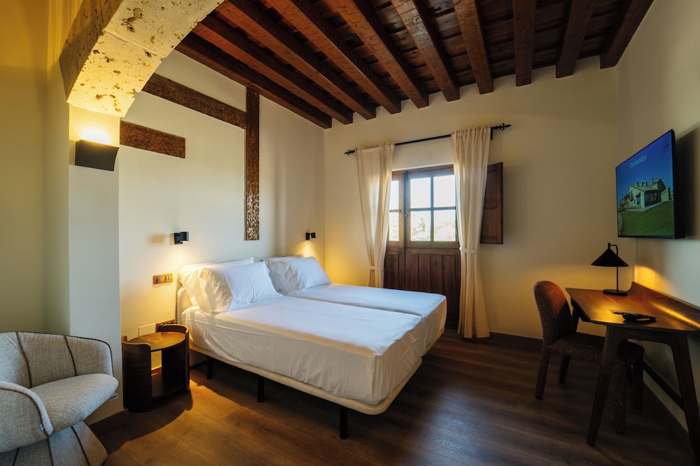 Imagen de la habitación del Hotel Rural abba Las Viñas Tiedra. Foto 12