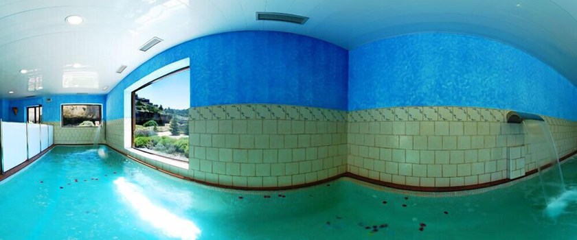 Imagen de la piscina del Hotel Rural y SPA La Senda de los Caracoles. Foto 19