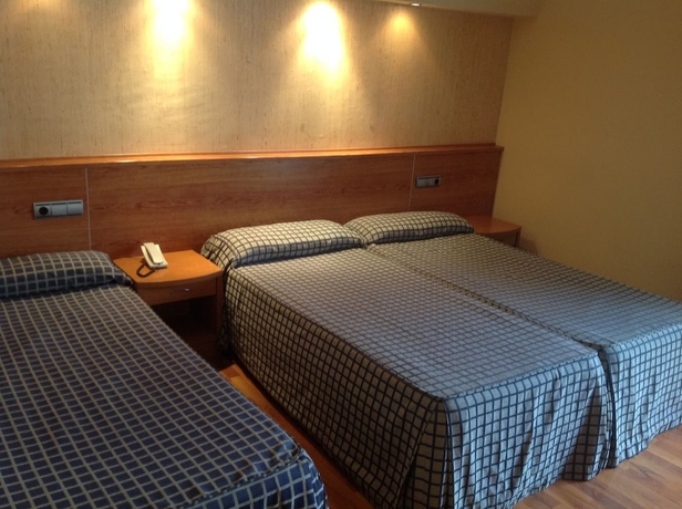 Imagen de la habitación del Hotel Rusadir. Foto 3