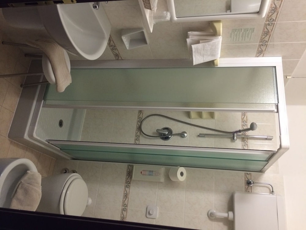 Imagen de la habitación del Hotel Rusall. Foto 13