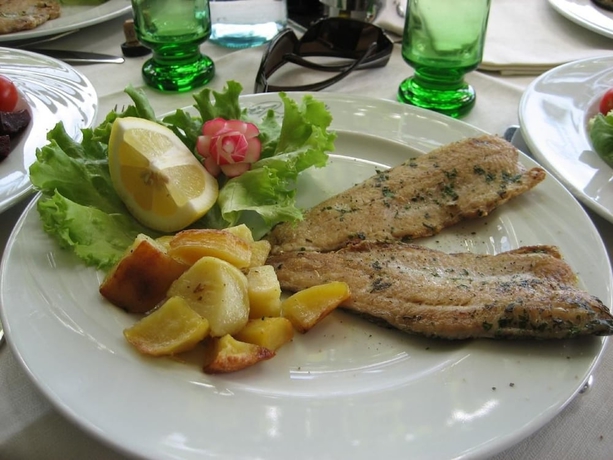 Imagen del bar/restaurante del Hotel Rusall. Foto 7