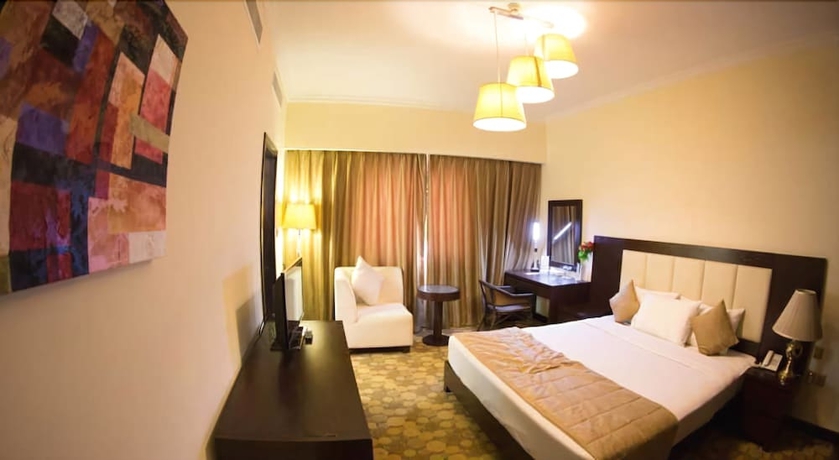 Imagen de la habitación del Hotel Rush Inn. Foto 6
