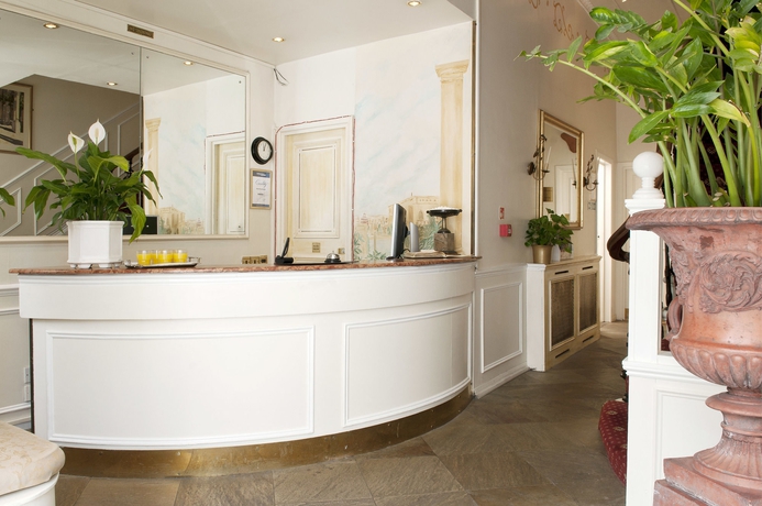 Imagen de los interiores del Hotel Rushmore. Foto 15