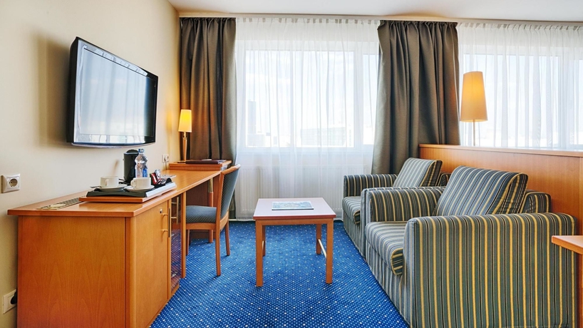 Imagen de la habitación del Hotel Rushotel. Foto 2