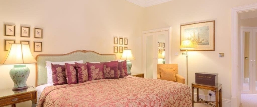 Imagen de la habitación del Hotel Rushton Hall and Spa. Foto 6