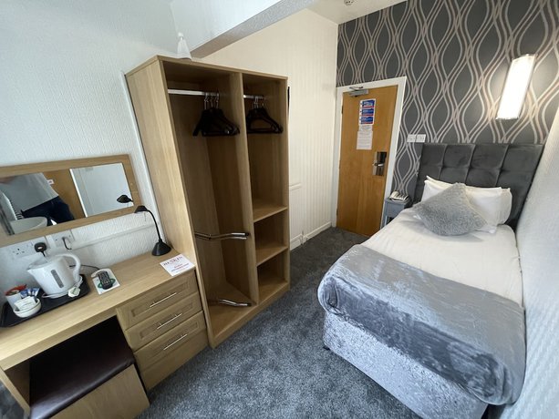 Imagen de la habitación del Hotel Ruskin. Foto 15