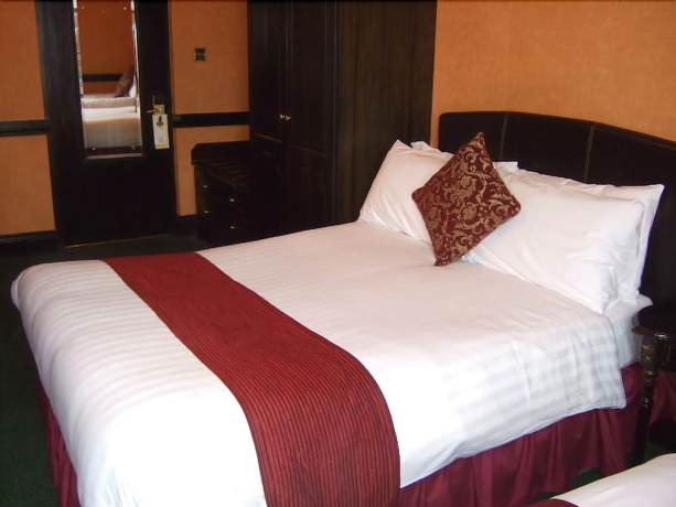 Imagen de la habitación del Hotel Russell Court, Dubl&iacute;n. Foto 12