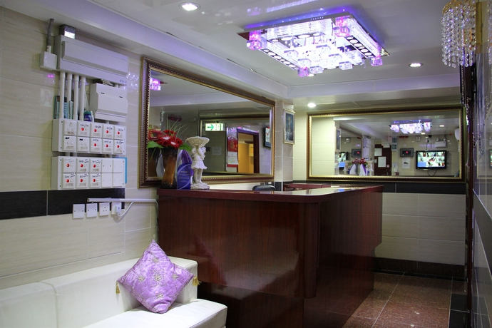 Imagen de los interiores del Hotel Russian. Foto 7