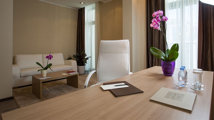 Imagen de los interiores del Hotel Russian Seasons Deluxe. Foto 12