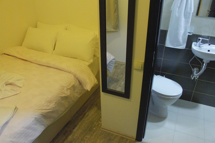 Imagen de la habitación del Hotel Rustaveli 36. Foto 10
