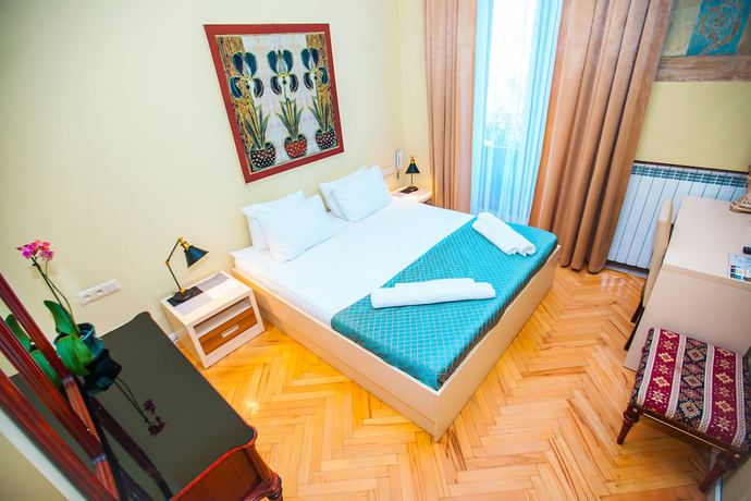 Imagen de la habitación del Hotel Rustaveli. Foto 11