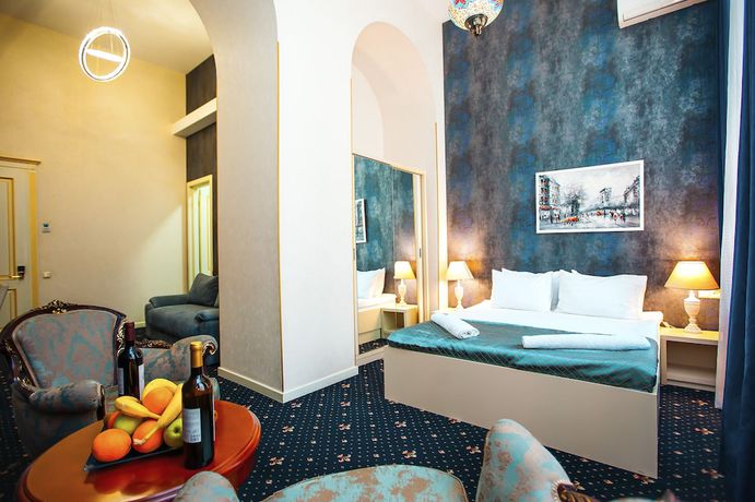 Imagen de la habitación del Hotel Rustaveli. Foto 15