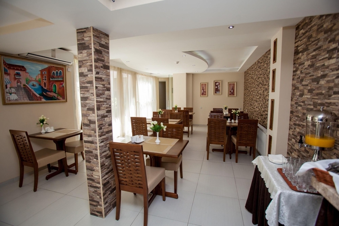 Imagen del bar/restaurante del Hotel Rustaveli Palace. Foto 6