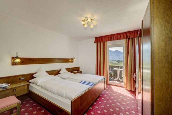 Imagen general del Hotel Ruster Resort, Dorf - Paese. Foto 3