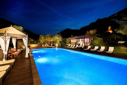 Imagen de la habitación del Hotel Ruster Resort. Foto 6