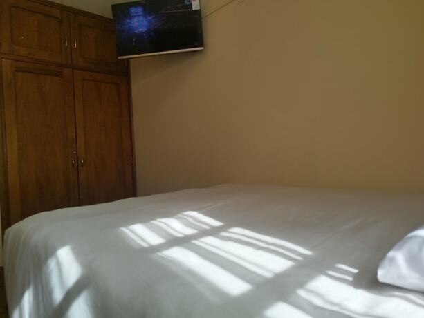 Imagen de la habitación del Hotel RustiCall. Foto 15