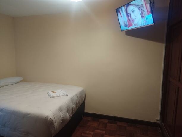 Imagen de la habitación del Hotel RustiCall. Foto 16