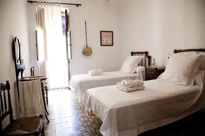 Imagen general del Hotel Rustic Med Casa Llorens. Foto 2