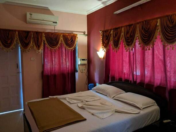 Imagen general del Hotel Rustic Village - By Rivasa. Foto 17