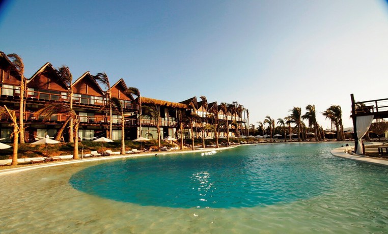 Imagen de la piscina del Hotel Rustica Vichayito. Foto 18