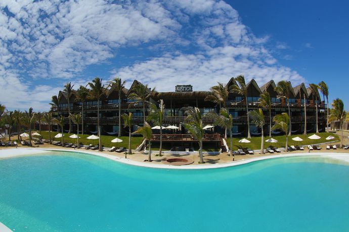 Imagen de los exteriores del Hotel Rustica Vichayito. Foto 13