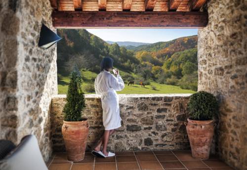 Imagen de la habitación del Hotel Rusticae El Ventós. Foto 7