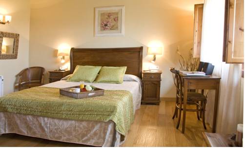 Imagen de la habitación del Hotel Rusticae El Ventós. Foto 11