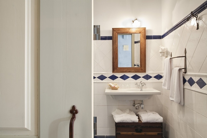 Imagen de la habitación del Hotel Rusticae Hospedería Señorío De Briñas. Foto 16