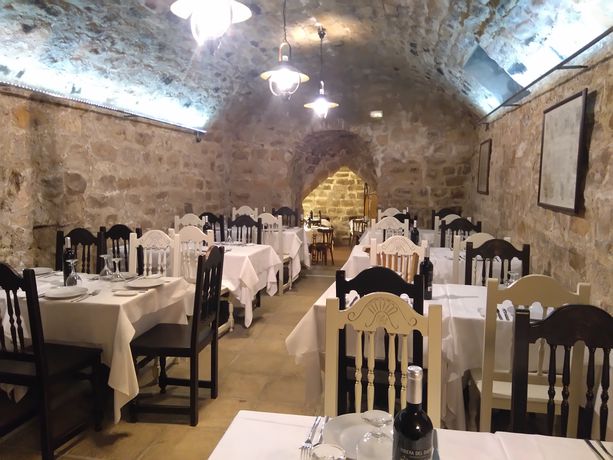 Imagen del bar/restaurante del Hotel Rusticae Las Casas Del Cónsul. Foto 2