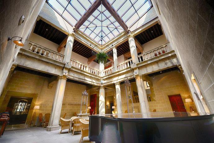 Imagen general del Hotel Rusticae Palacio Carvajal Girón. Foto 7