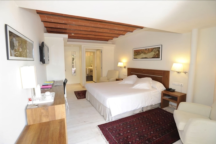 Imagen de la habitación del Hotel Rusticae Tancat De Codorniù. Foto 12